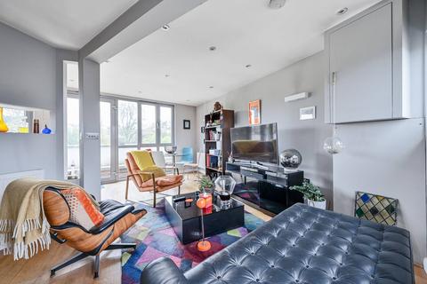 2 bedroom maisonette to rent, Underhill Road, East Dulwich, London, SE22