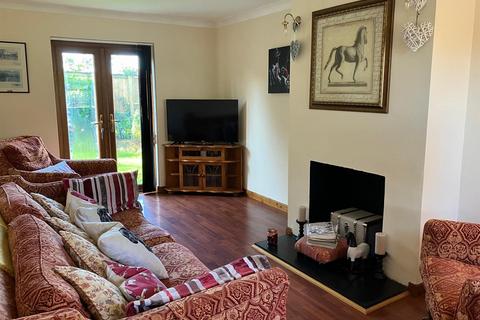 3 bedroom detached house for sale, Little Newcastle