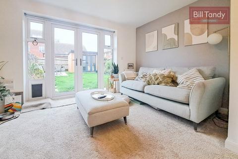 2 bedroom semi-detached house for sale, Wakelin Way, Lichfield, WS13