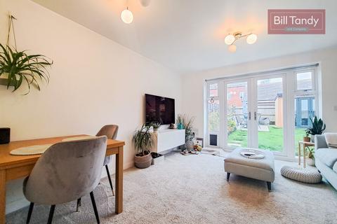28 Wakelin Way, Lichfield, WS13 6UG