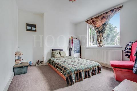 1 bedroom maisonette for sale, Southview Avenue, London, NW10