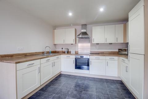 2 bedroom flat for sale, West Dock The Wharf, Linslade, Leighton Buzzard, LU7