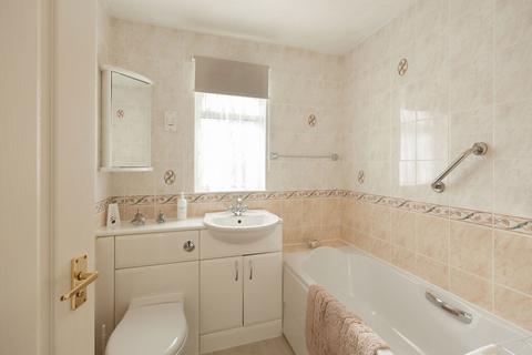 3 Careys Croft, Berkhamsted, HP4 1SB