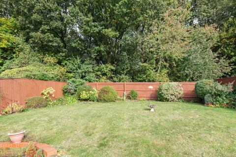 3 Careys Croft, Berkhamsted, HP4 1SB