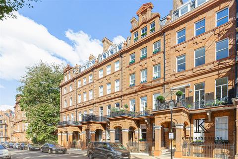 3 bedroom apartment for sale, Cadogan Square, London SW1X