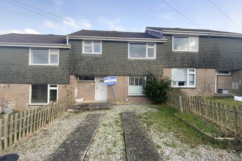 3 bedroom terraced house to rent, Cox Tor Road, Tavistock PL19