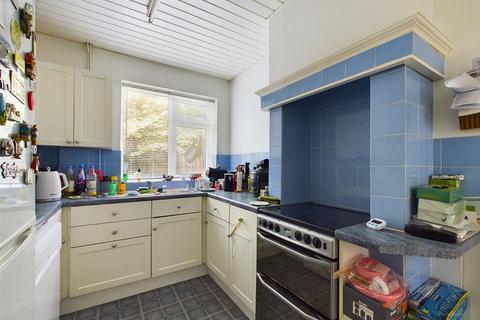 36 Bloomfield Avenue, Bath, BA2 3AJ