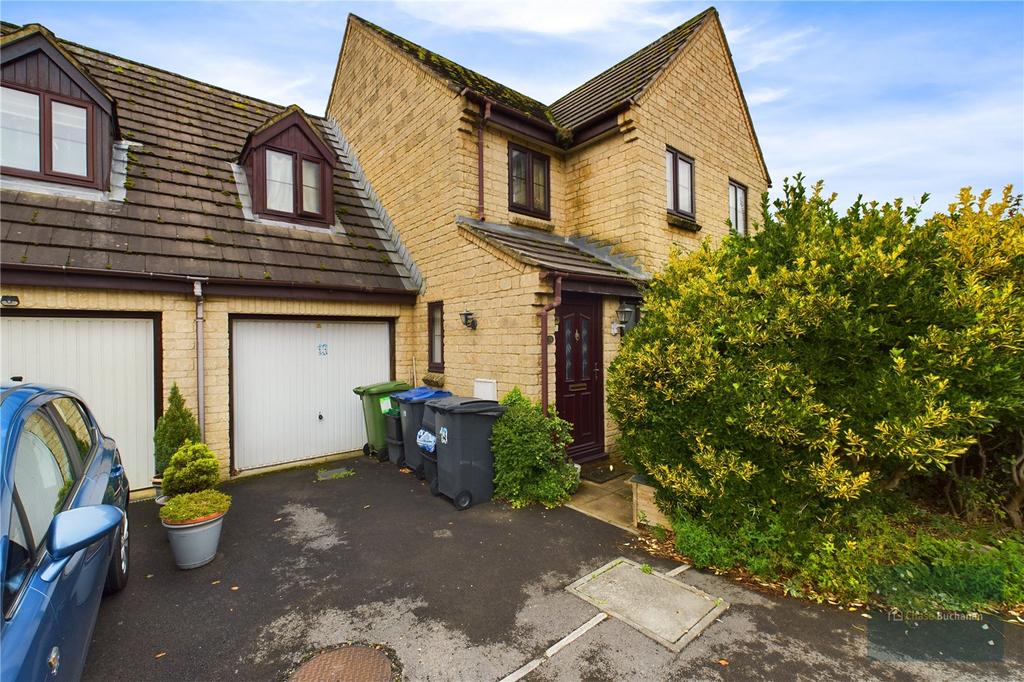 Spa Court, Wiltshire SN12 3 bed property for sale £220,000
