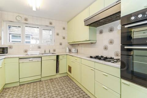 11 Birch Tree Walk, Watford, WD17 4SH