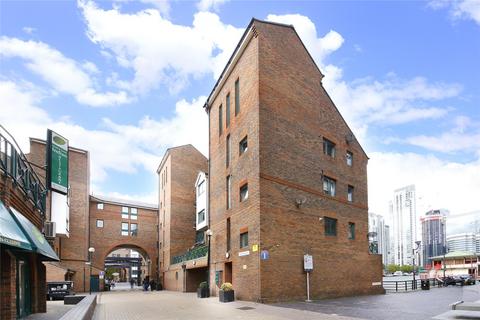 2 bedroom flat to rent, Pepper Street, Isle of Dogs, London, E14