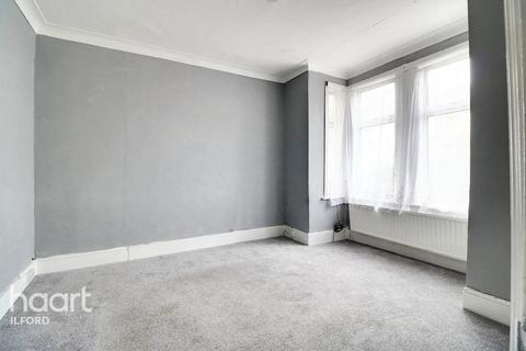 3 bedroom terraced house for sale, Richmond Road, Ilford