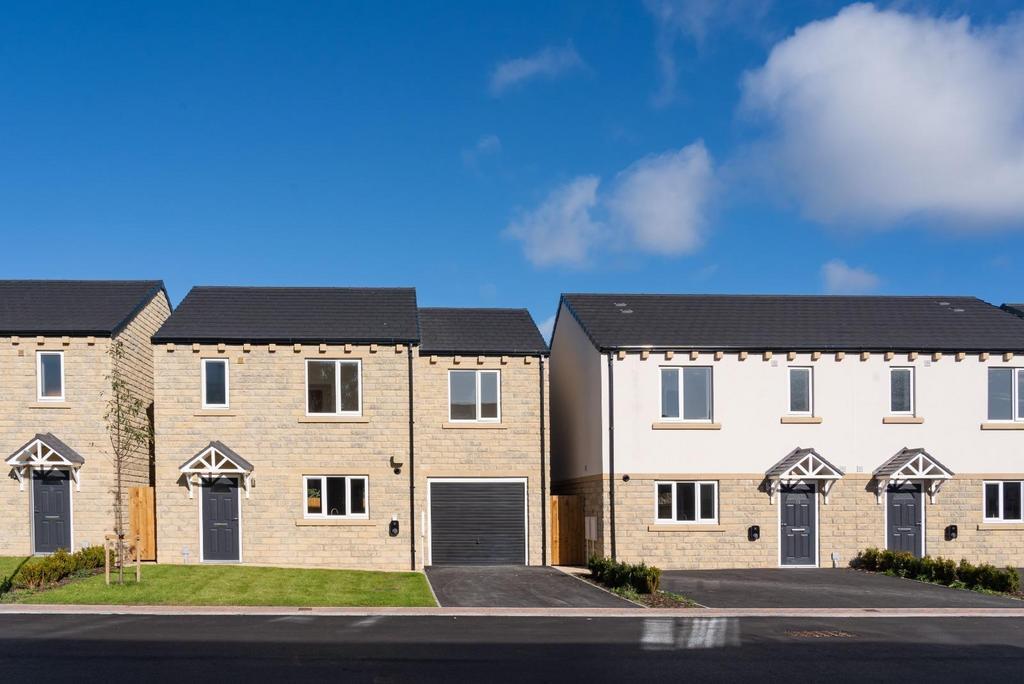 Victoria Road, Bradford BD2 4 bed detached house for sale £325,000