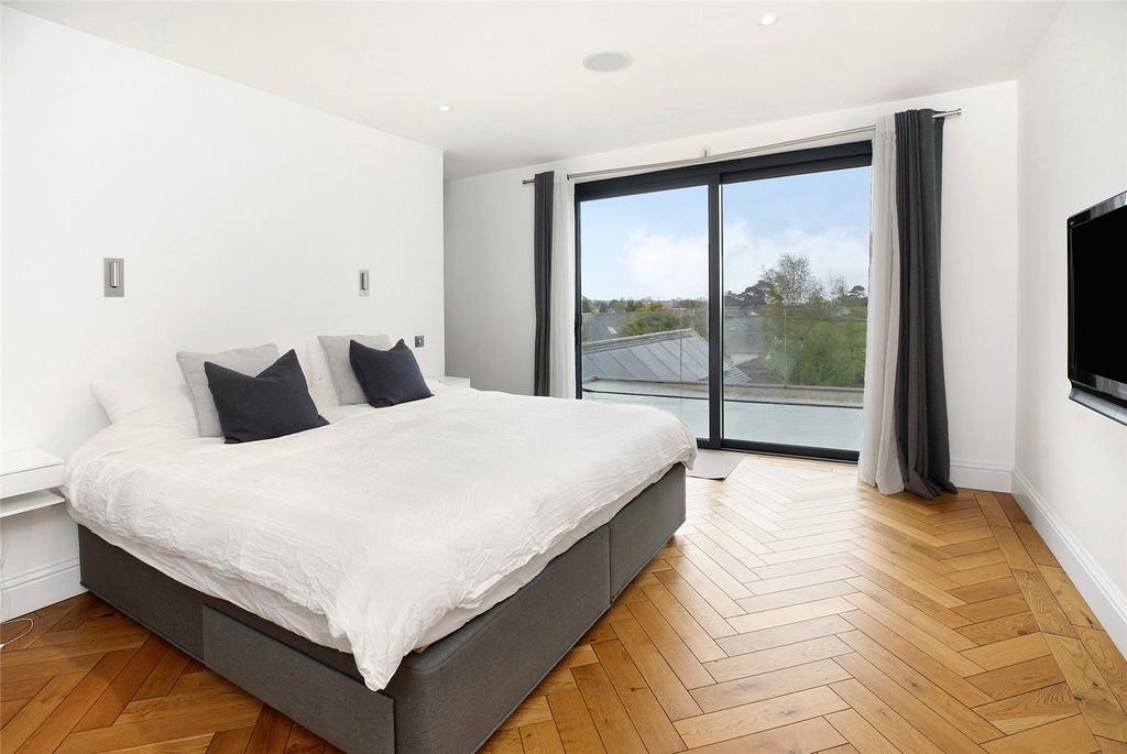 Principal Bedroom