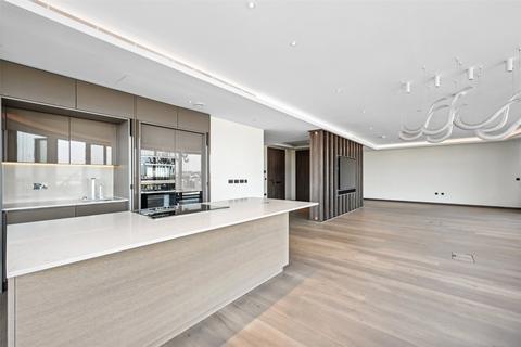 3 bedroom penthouse to rent, Thomas Earle House, 1 Warwick Lane, W14