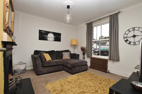 5 bedroom end of terrace house for sale, Connaught Road, Woking GU24