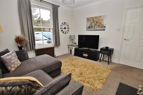 5 bedroom end of terrace house for sale, Connaught Road, Woking GU24