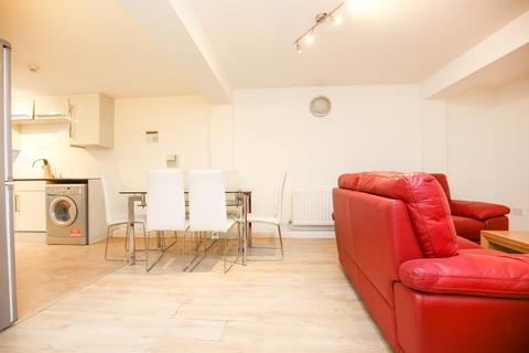 6 bedroom apartment to rent, Leazes Arcade, City Centre NE1