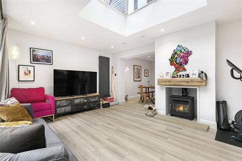 15 Eagle Close, Crowthorne, RG45 6TP