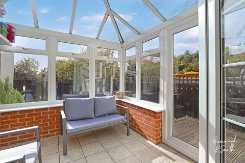 1 Bower Vale, Epping, CM16 7AS
