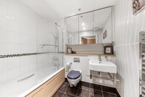 2 bedroom house for sale, Willow Way, London