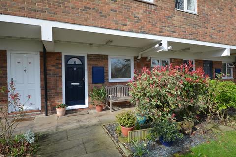 2 bedroom maisonette for sale, Brownswell Road, East Finchley, N2