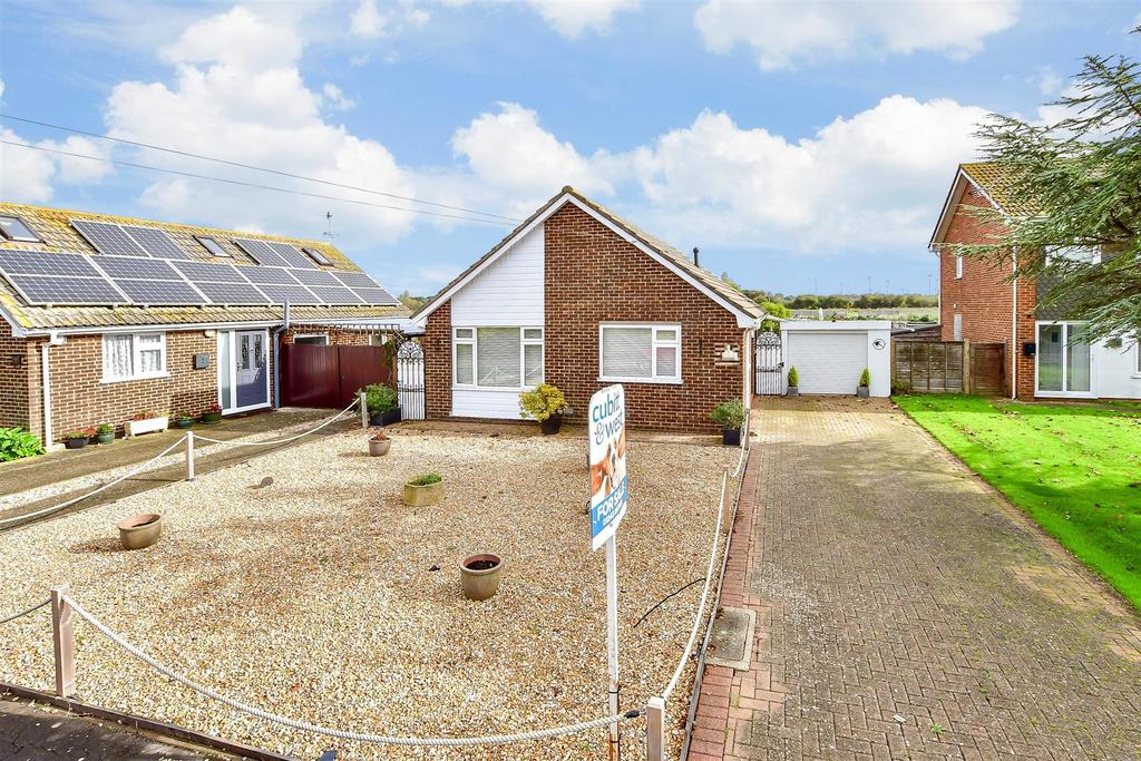 Marylands Crescent, Bognor Regis... 2 bed detached bungalow for sale