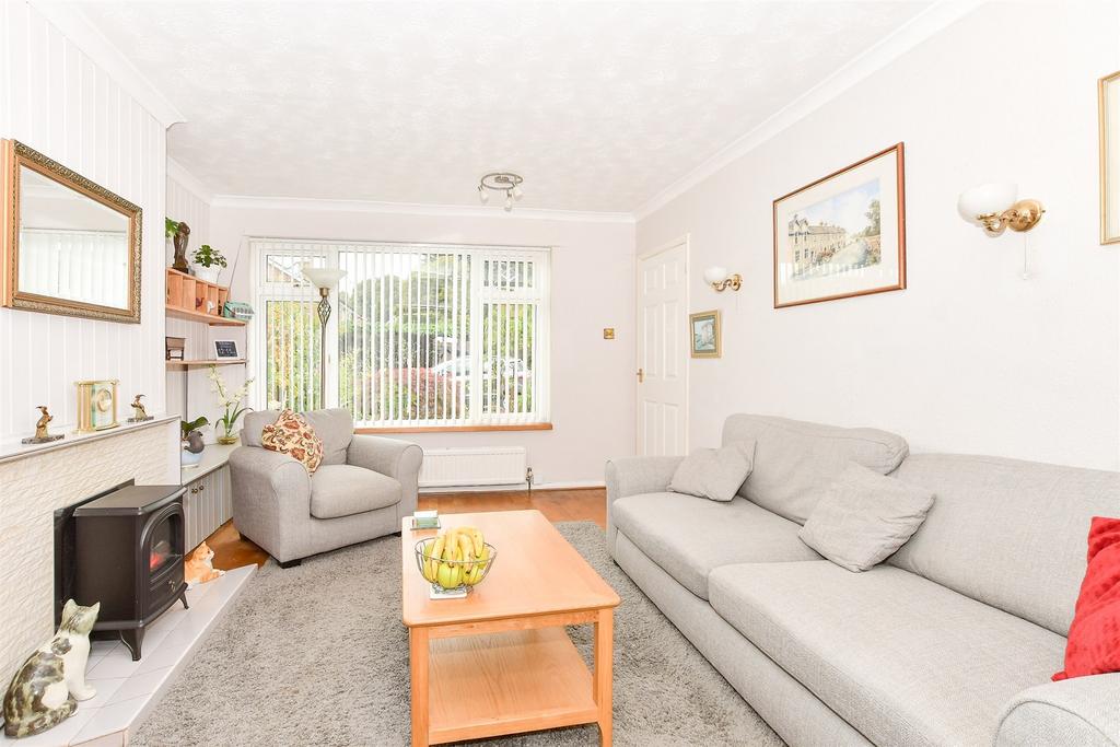Fairfield Road, Ashington, West Sussex 3 bed semidetached house for
