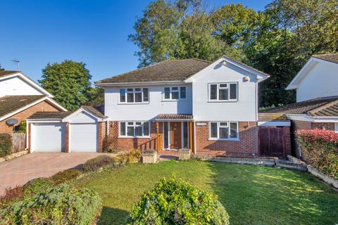 21 Conifer Drive, Meopham, Gravesend, DA13 0TL