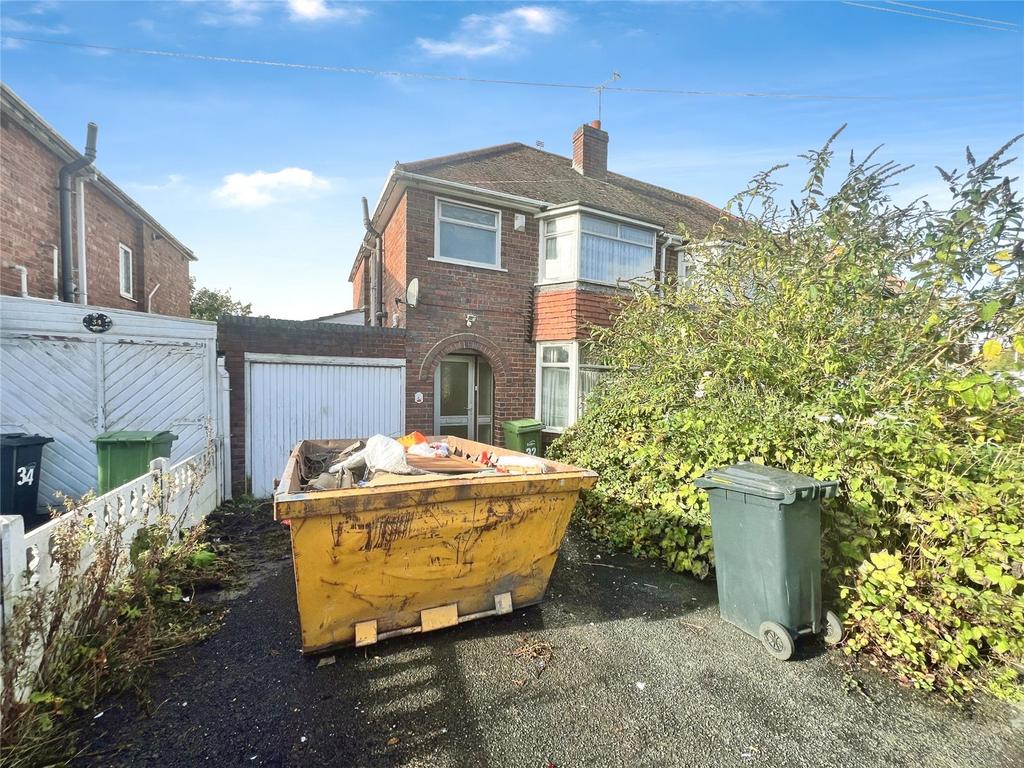 Sledmore Road, West Midlands DY2 3 bed semidetached house for sale £