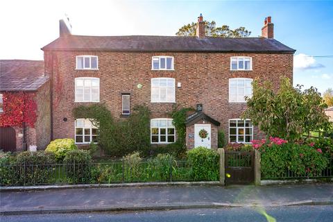 5 bedroom semi-detached house for sale, Kirkham Road, Preston PR4