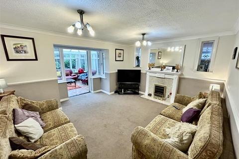 4 bedroom detached house for sale, Cholmondeley Rise, Nomans Heath