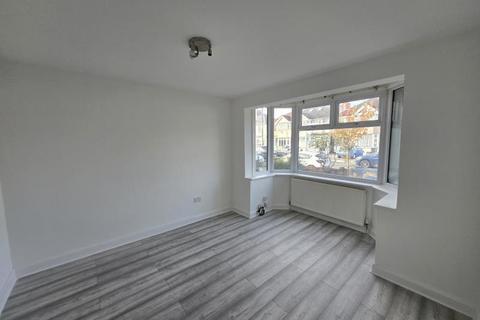 3 bedroom terraced house to rent, Lingfield Gardens, Edmonton, N9