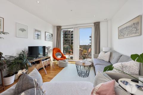 3 bedroom apartment for sale, Mirabelle Gardens, London E20