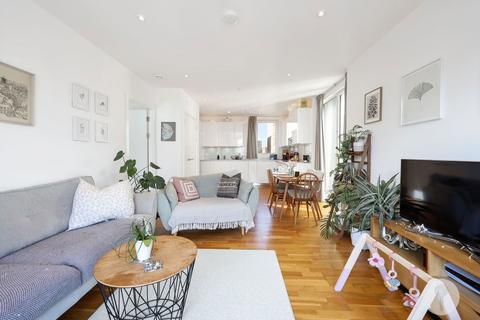 3 bedroom apartment for sale, Mirabelle Gardens, London E20