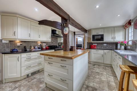 4 bedroom detached house for sale, Rectory Road, Orsett, RM16