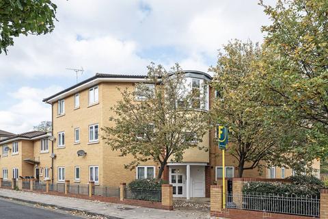 3 bedroom flat to rent, Felstead Street, Hackney Wick, London, E9