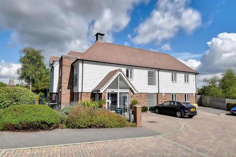 2 bedroom retirement property for sale, Oak Tree Court, Smallhythe Road, Tenterden