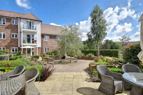 2 bedroom retirement property for sale, Oak Tree Court, Smallhythe Road, Tenterden