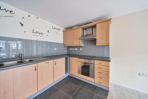 1 bedroom flat for sale, Southsea Road, Kingston Upon Thames