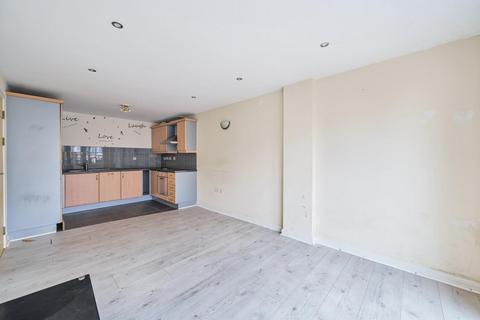 1 bedroom flat for sale, Southsea Road, Kingston Upon Thames