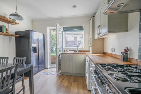48 Eden Road, Beckenham, BR3 4AT