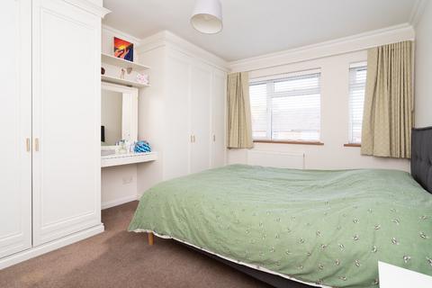 9 Bovingdon Crescent, Watford, WD25 9RA