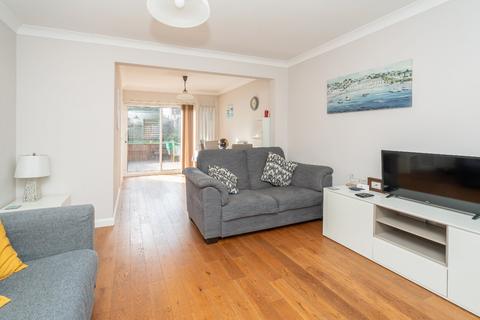 9 Bovingdon Crescent, Watford, WD25 9RA