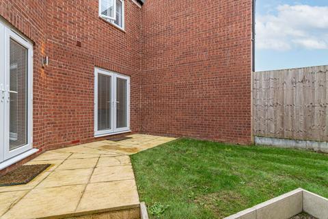 3 bedroom end of terrace house for sale, Kettering NN15