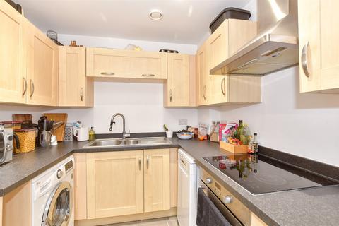 2 bedroom flat for sale, Tannery Way North, Canterbury, Kent