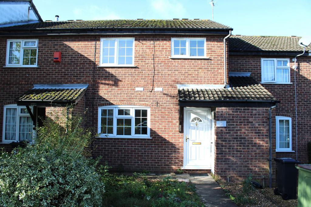 Burton Close, Oadby, Leicester LE2 3 bed terraced house to rent £950