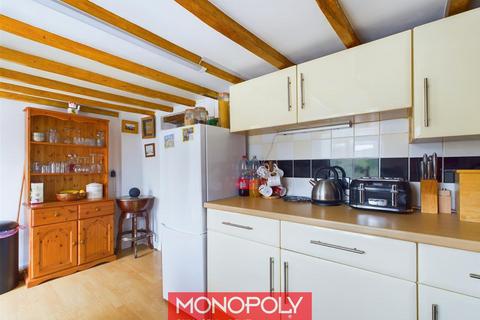 27 Beacons Hill, Denbigh, LL16 3UD