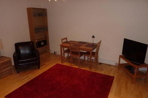 1 bedroom flat to rent, Florin Court, London EC1M