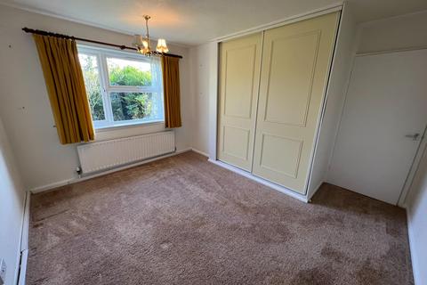 2 bedroom bungalow to rent, St Martins Way, Ancaster, NG32