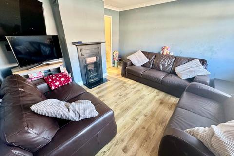 3 bedroom end of terrace house for sale, Kesteven Road, Middlesbrough